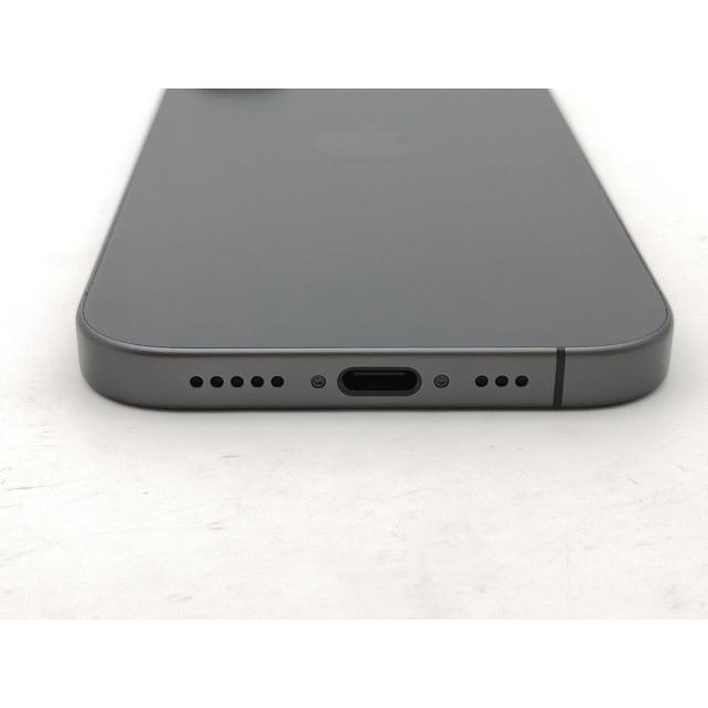 【中古】Apple 国内版 【SIMフリー】 iPhone 17 256GB ブラック MG674J/A【新宿2】保証期間１ヶ月【ランクA】の画像