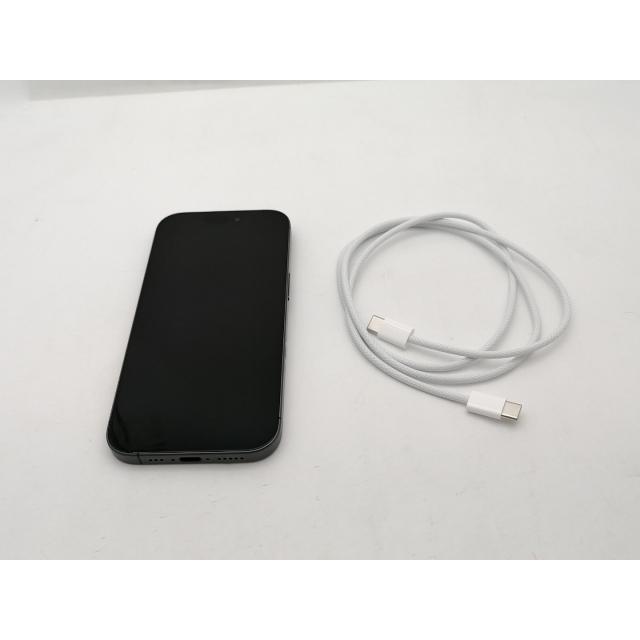 【中古】Apple 国内版 【SIMフリー】 iPhone 17 256GB ブラック MG674J/A【新宿2】保証期間１ヶ月【ランクA】の画像