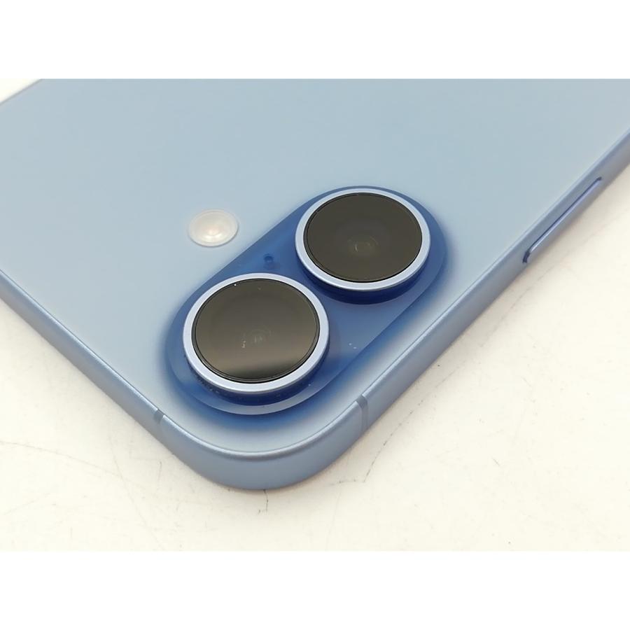 【中古】Apple docomo 【SIMフリー】 iPhone 17 256GB ミストブルー MG694J/A【大宮東口】保証期間１ヶ月【ランクA】の画像