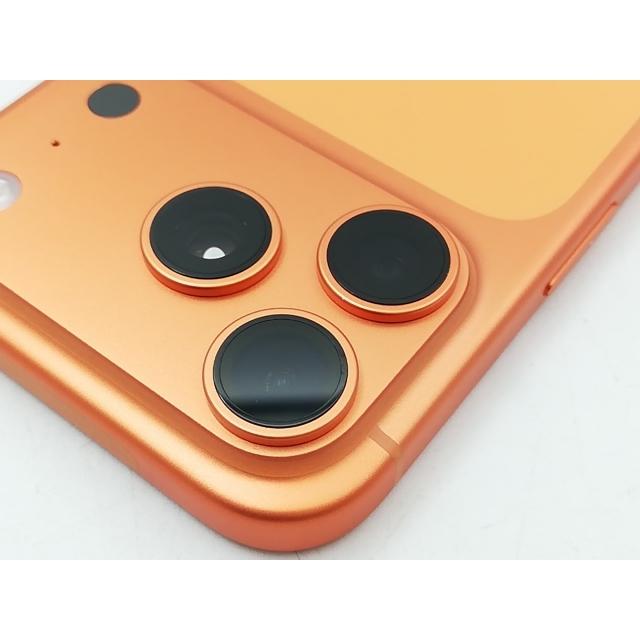 中古】Apple 国内版 【SIMフリー】 iPhone 17 Pro 1TB コズミック