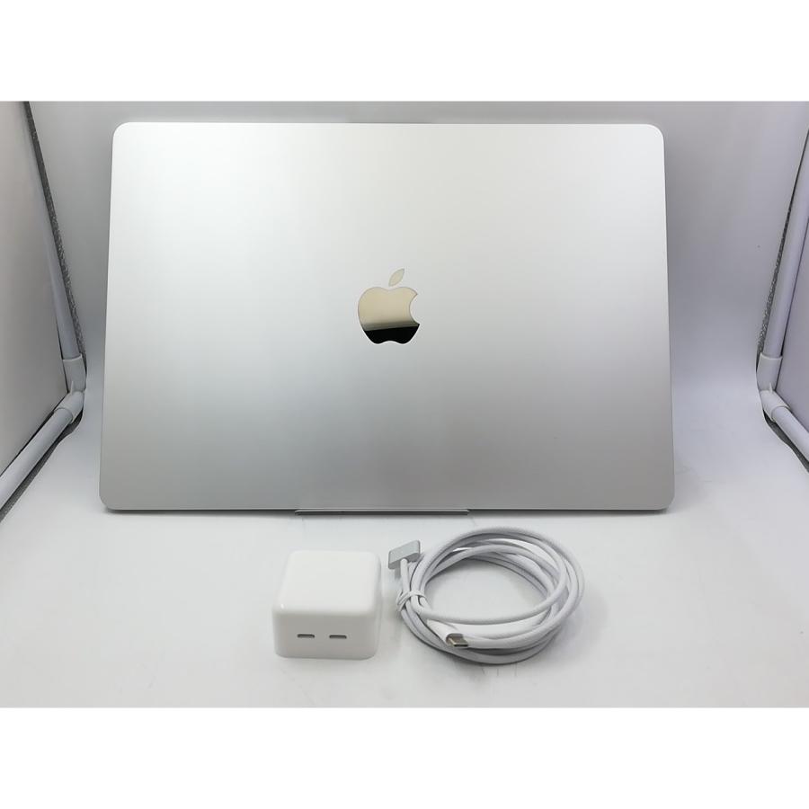 【中古】Apple MacBook Air 15インチ  M3(CPU:8C/GPU:10C) 8GB/512GB シルバー MRYQ3J/A (15インチ, M3, 2024)【大宮東口】保証期間１ヶ月【ランクB】の画像