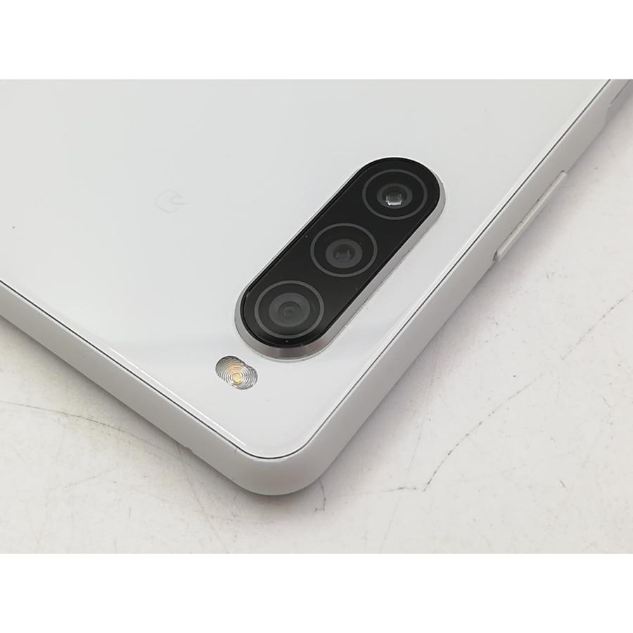 中古】SONY docomo 【SIMロック解除済み】 Xperia 10 II ホワイト 4GB