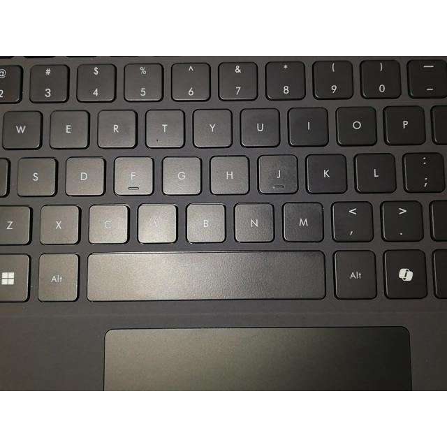 【中古】MINISFORUM MINISFORUM V3 AMD AI 【R7 8840U 32G 1T(SSD) 780M WiFi 14LCD(2560x1600)/165Hz】【大宮東口】保証期間１ヶ月【ランクA】の画像