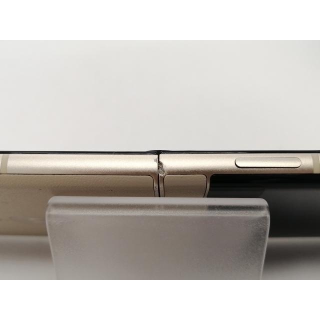 中古】MOTOROLA SoftBank 【SIMフリー】 motorola razr 50s サンド