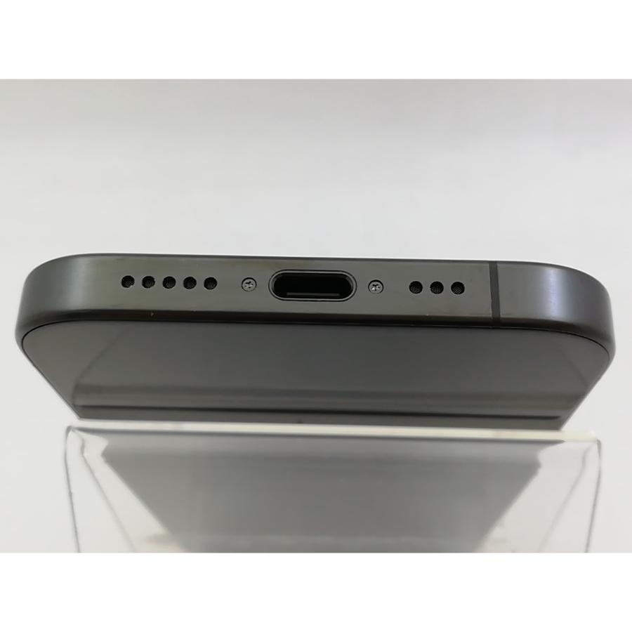 【中古】Apple 国内版 【SIMフリー】 iPhone 15 Pro 256GB ブラックチタニウム MTUC3J/A【大宮東口】保証期間１ヶ月【ランクA】の画像