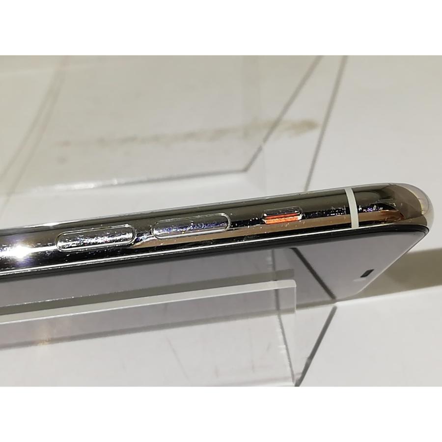 中古】Apple au 【SIMロック解除済み】 iPhone 11 Pro 256GB シルバー