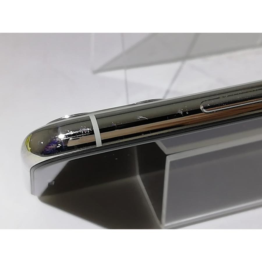 中古】Apple au 【SIMロック解除済み】 iPhone 11 Pro 256GB シルバー