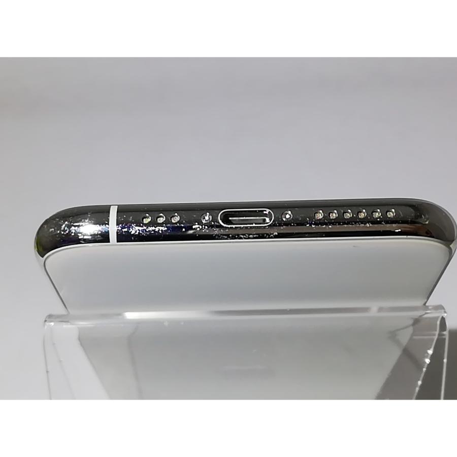 中古】Apple au 【SIMロック解除済み】 iPhone 11 Pro 256GB シルバー