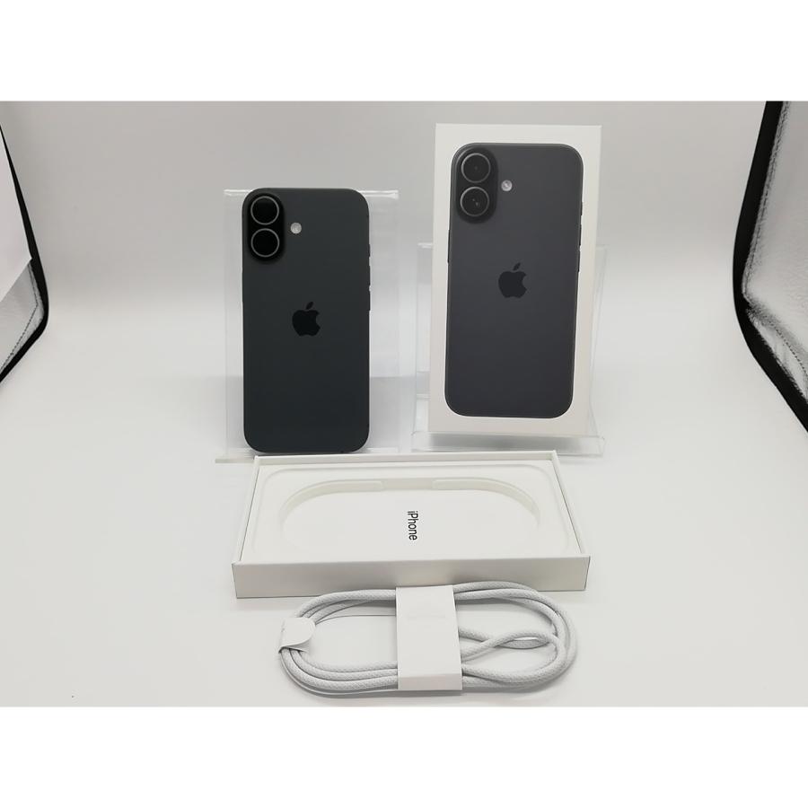 中古】Apple 国内版 【SIMフリー】 iPhone 17 256GB ブラック MG674J/A