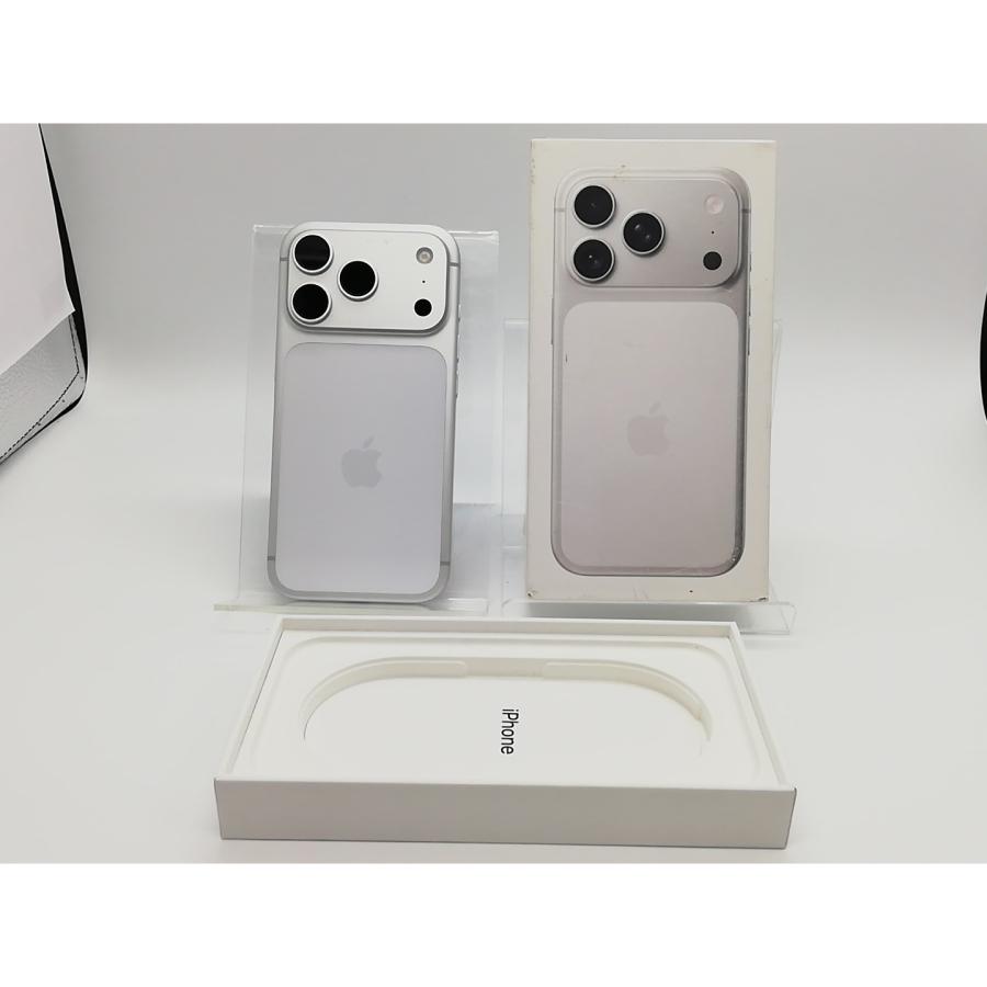 中古】Apple 国内版 【SIMフリー】 iPhone 17 Pro 512GB シルバー