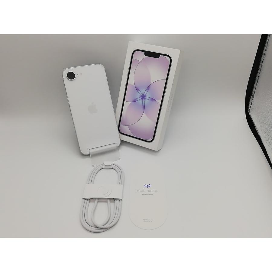中古】Apple 国内版 【SIMフリー】 iPhone 17e 256GB ホワイト MHRP4J
