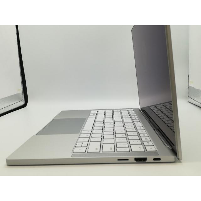 中古】Razer Razer Book 13 RZ09-0357 【i7-1165G7 16G 256G(SSD) WiFi