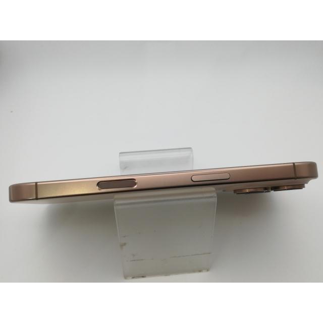 【中古】Apple 国内版 【SIMフリー】 iPhone 16 Pro 256GB デザートチタニウム MYN23J/A【新橋烏森通り】保証期間１ヶ月【ランクA】の画像