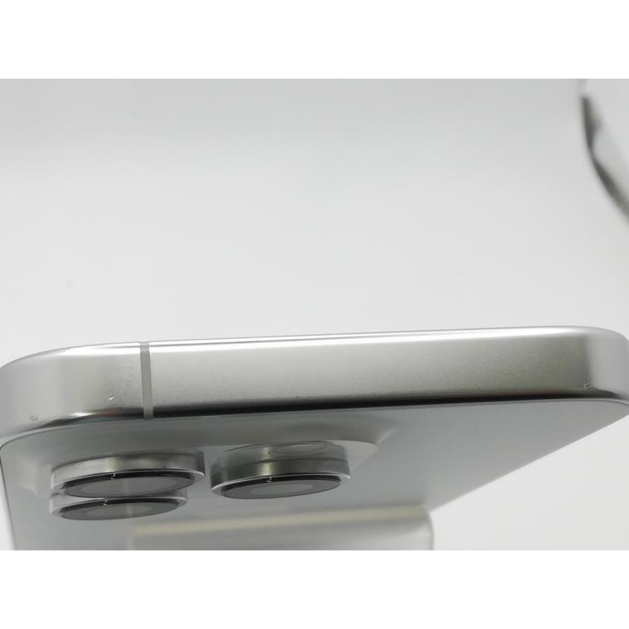 【中古】Apple 国内版 【SIMフリー】 iPhone 16 Pro 512GB ホワイトチタニウム MYN53J/A【新橋烏森通り】保証期間１ヶ月【ランクB】の画像