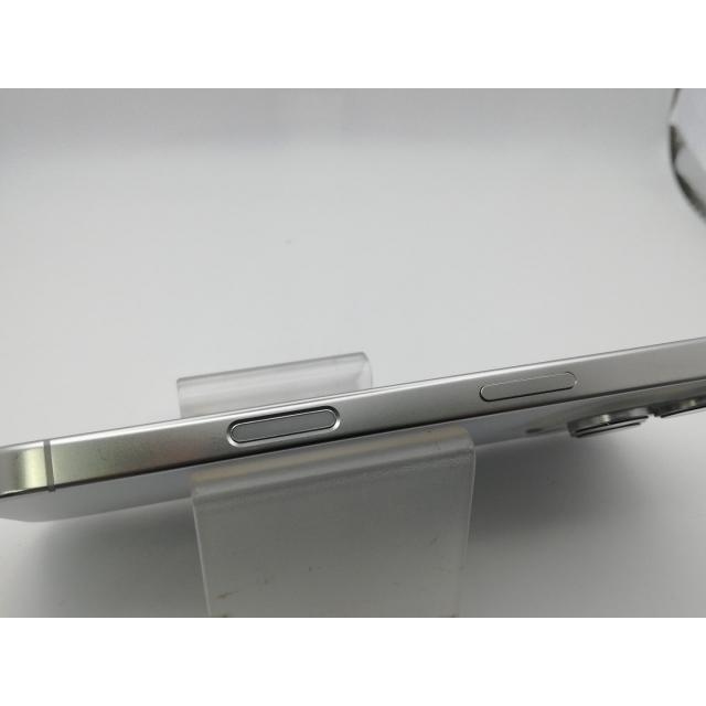 【中古】Apple 国内版 【SIMフリー】 iPhone 16 Pro 512GB ホワイトチタニウム MYN53J/A【新橋烏森通り】保証期間１ヶ月【ランクB】の画像