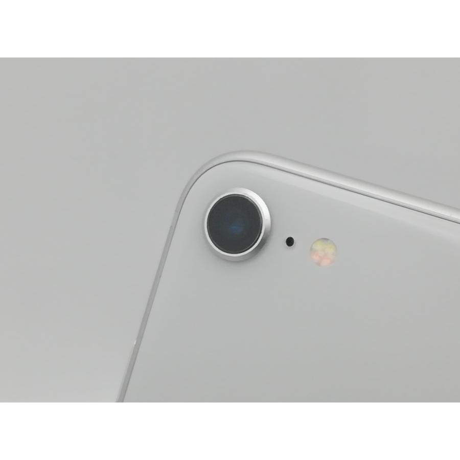 中古】Apple docomo 【SIMロック解除済み】 iPhone 8 64GB シルバー