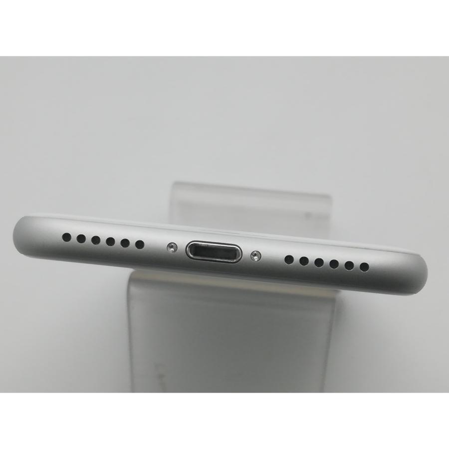 中古】Apple au 【SIMロック解除済み】 iPhone 8 64GB シルバー MQ792J