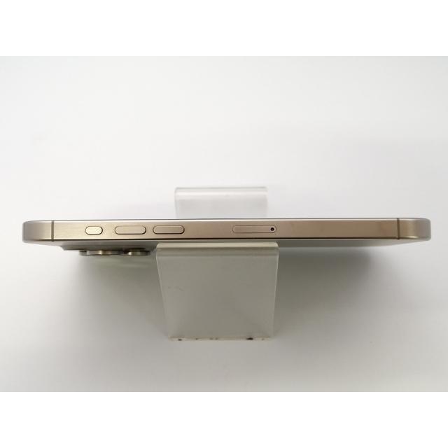 【中古】Apple 国内版 【SIMフリー】 iPhone 15 Pro Max 1TB ナチュラルチタニウム MU713J/A【三宮センター】保証期間１ヶ月【ランクA】の画像
