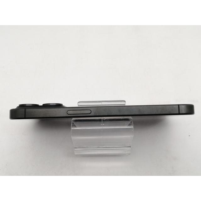【中古】Apple docomo 【SIMフリー】 iPhone 15 Pro 512GB ブラックチタニウム MTUH3J/A【三宮センター】保証期間１週間【ランクC】の画像