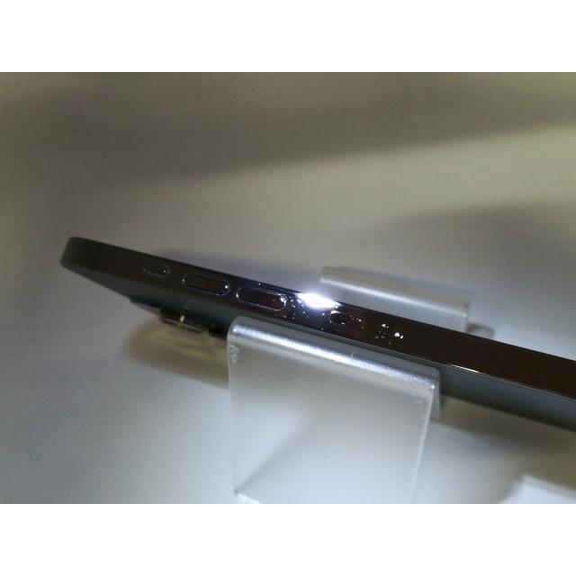 【中古】Apple 国内版 【SIMフリー】 iPhone 13 Pro 128GB グラファイト MLUE3J/A【大阪堂島】保証期間１週間【ランクC】の画像