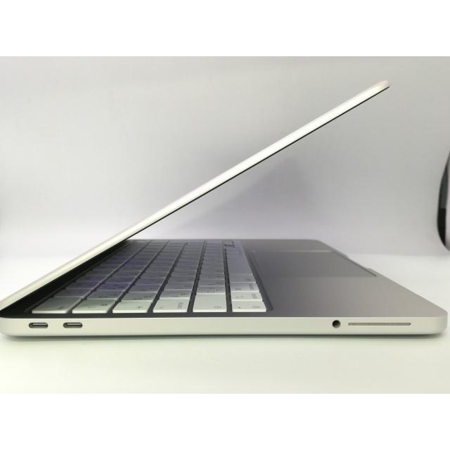 【中古】Apple MacBook Neo 13インチ A18 Pro(CPU:6C/GPU:5C) 8GB/512GB シルバー MHFC4J/A (13インチ,A18 Pro)【大阪堂島】保証期間１ヶ月【ランクA】の画像