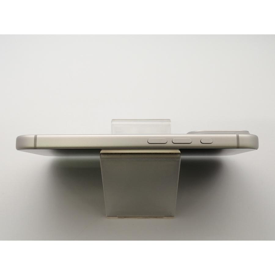 【中古】Apple au 【SIMフリー】 iPhone 17 Pro 256GB シルバー MG854J/A【大阪堂島】保証期間１ヶ月【ランクA】の画像