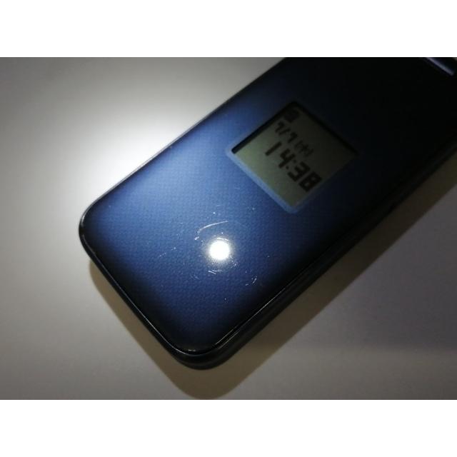 中古】Fujitsu docomo 【SIMロック解除済み】 らくらくホン F-01M