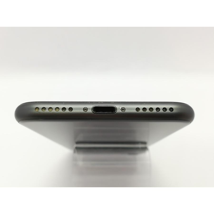 中古】Apple docomo 【SIMロック解除済み】 iPhone 8 64GB スペース