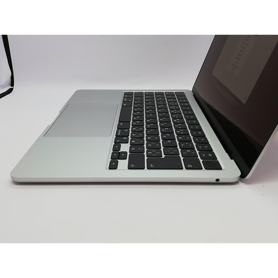 中古】Apple MacBook Air 13インチ M2(CPU:8C/GPU:8C) 8GB/256GB