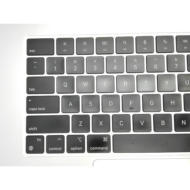 中古】Apple MacBook Air 15インチ CTO (M2,2023) シルバー M2