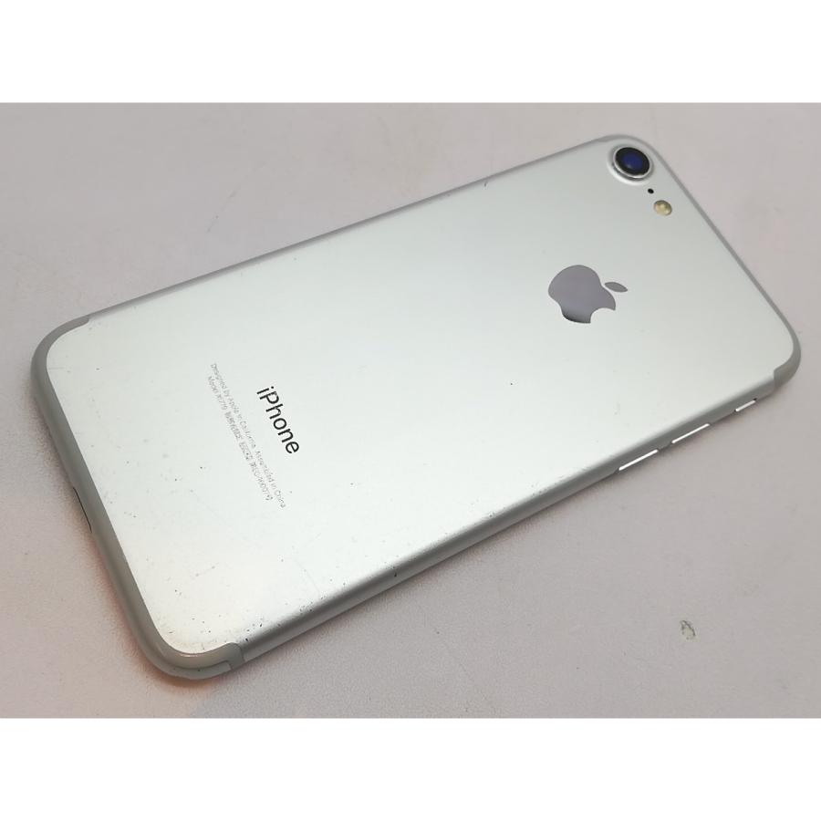 中古】Apple au 【SIMロック解除済み】 iPhone 7 32GB シルバー MNCF2J