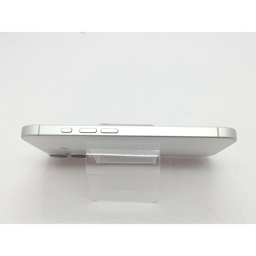 【中古】Apple 国内版 【SIMフリー】 iPhone 17 256GB ホワイト MG684J/A【川越クレアモール】保証期間１ヶ月【ランクA】の画像