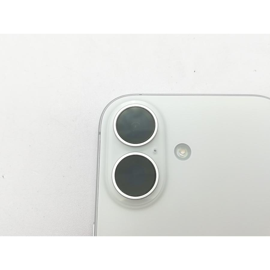 【中古】Apple 国内版 【SIMフリー】 iPhone 17 256GB ホワイト MG684J/A【川越クレアモール】保証期間１ヶ月【ランクA】の画像
