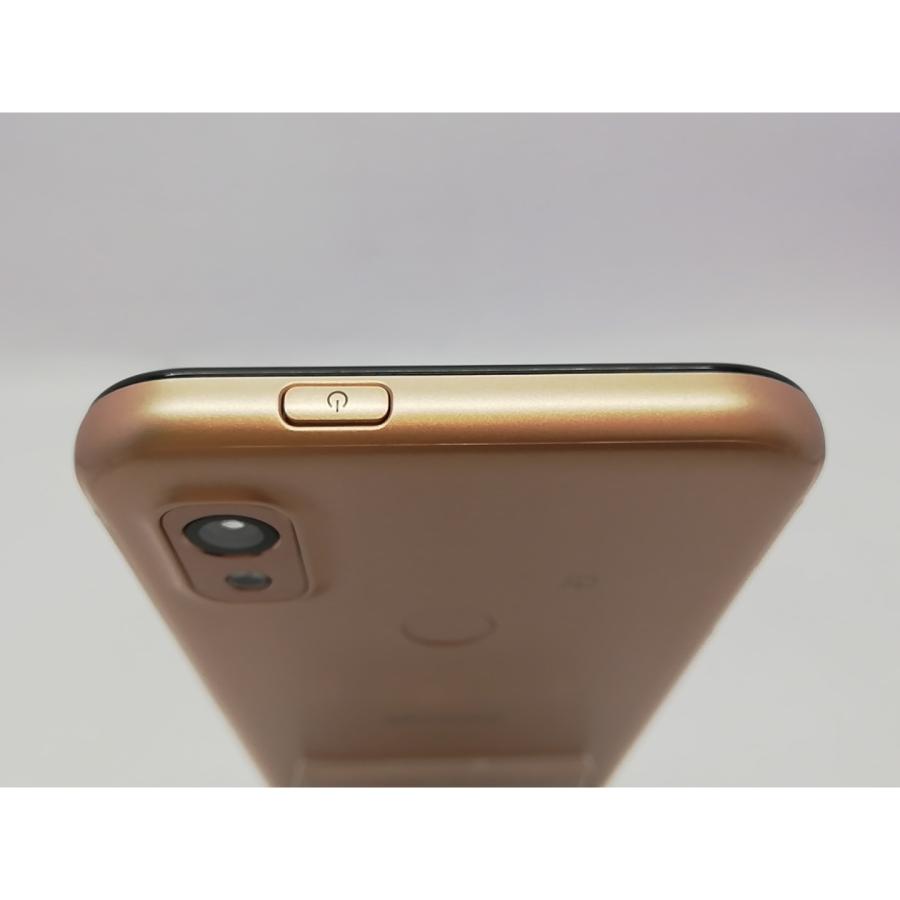 中古】KYOCERA docomo 【SIMフリー】 あんしんスマホ ピンクゴールド