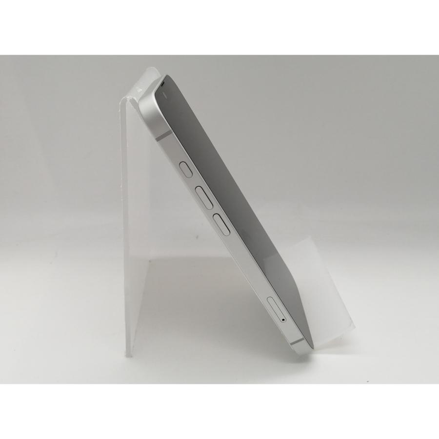 【中古】Apple docomo 【SIMフリー】iPhone 16e 128GB ホワイト MD1R4J/A【吉祥寺】保証期間１ヶ月【ランクA】の画像