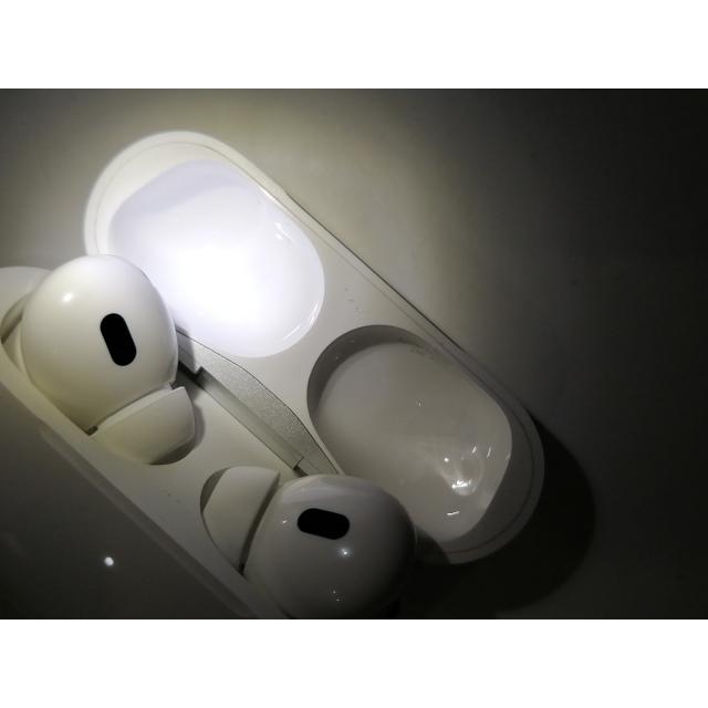 中古】Apple AirPods Pro 第2世代（2022/Lightning） MQD83J/A【新宿