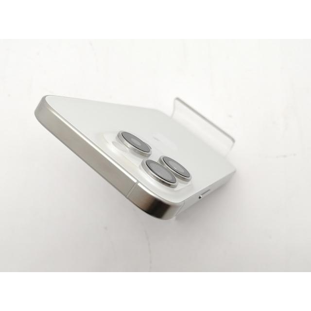 中古】Apple 海外版 【SIMフリー】 iPhone 15 Pro 256GB ホワイト