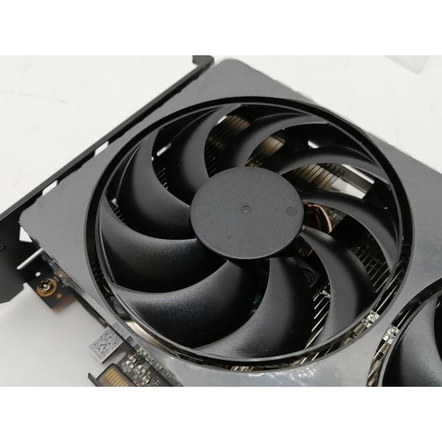 中古】玄人志向 RD-RX9060XT-E16GB/DF RX9060XT/16GB(GDDR6)【新宿東口