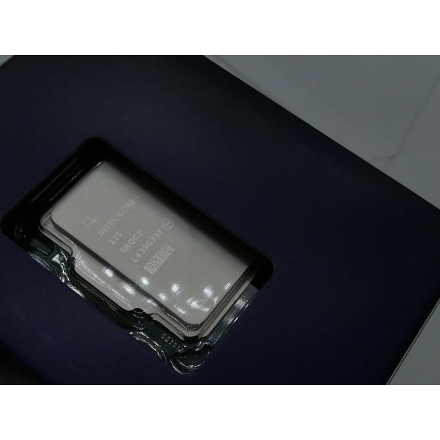 未使用】Intel Core Ultra 5 225 (3.3GHz) Box LGA1851/10C(P:6C/E:4C