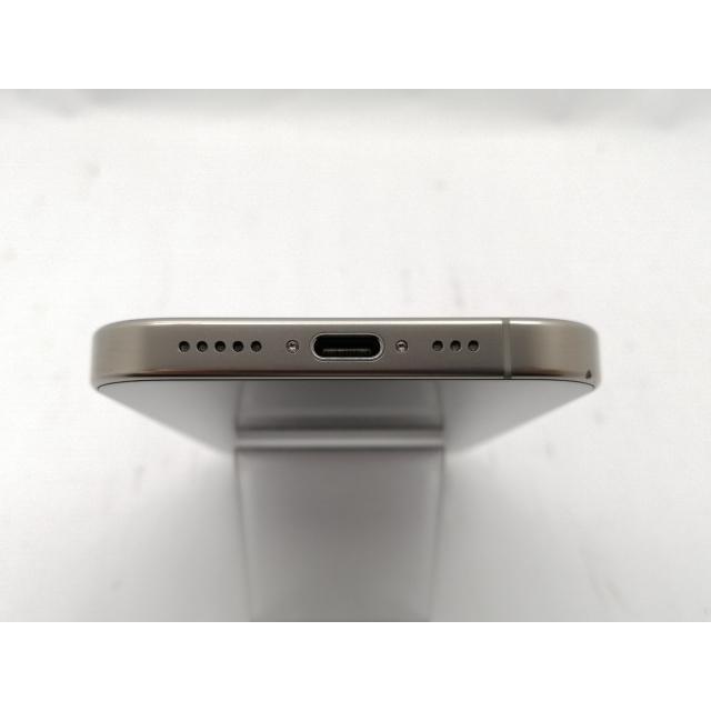 【中古】Apple 国内版 【SIMフリー】 iPhone 16 Pro 256GB ナチュラルチタニウム MYN33J/A【新宿東口】保証期間１ヶ月【ランクB】の画像