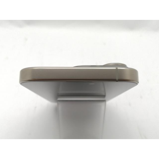 【中古】Apple 国内版 【SIMフリー】 iPhone 16 Pro 256GB ナチュラルチタニウム MYN33J/A【新宿東口】保証期間１ヶ月【ランクB】の画像