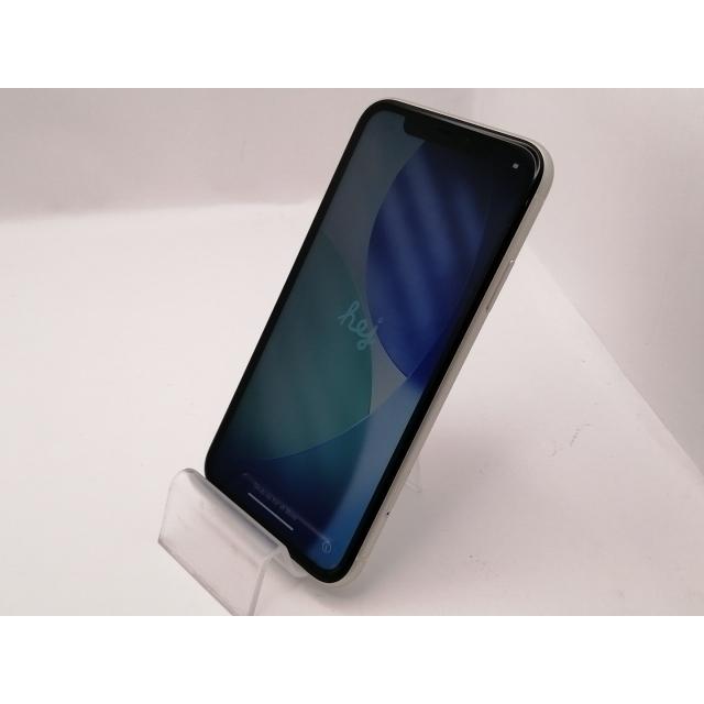 中古】Apple au 【SIMロック解除済み】 iPhone 11 64GB ホワイト
