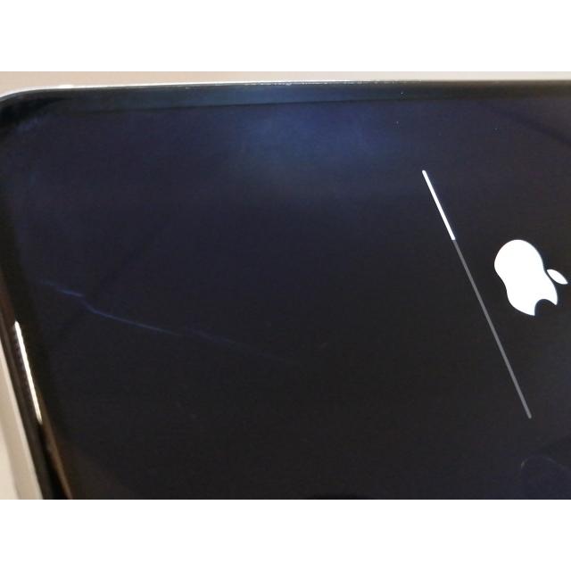 中古】Apple au 【SIMロック解除済み】 iPhone 11 64GB ホワイト