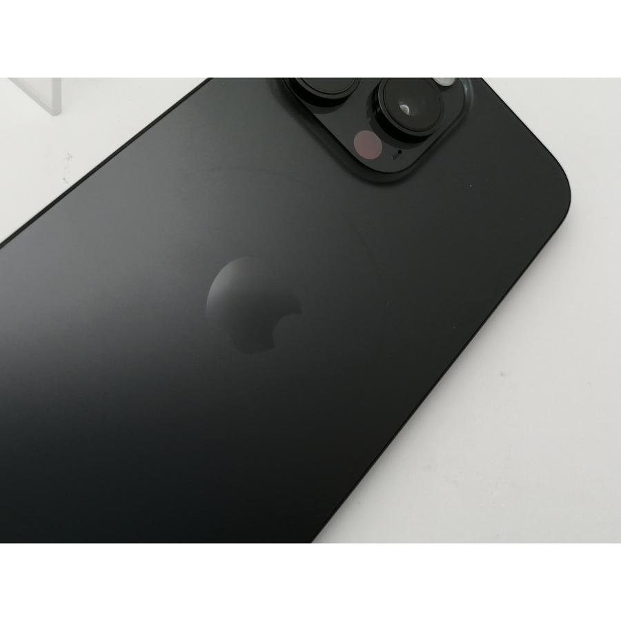 【中古】Apple 国内版 【SIMフリー】 iPhone 15 Pro Max 512GB ブラックチタニウム MU6U3J/A【新宿東口】保証期間１ヶ月【ランクC】の画像