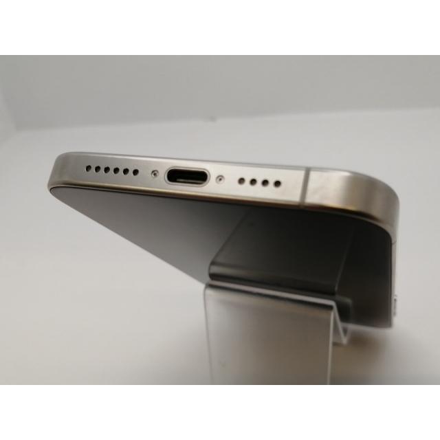中古】Apple 国内版 【SIMフリー】 iPhone 15 Pro Max 1TB ホワイト