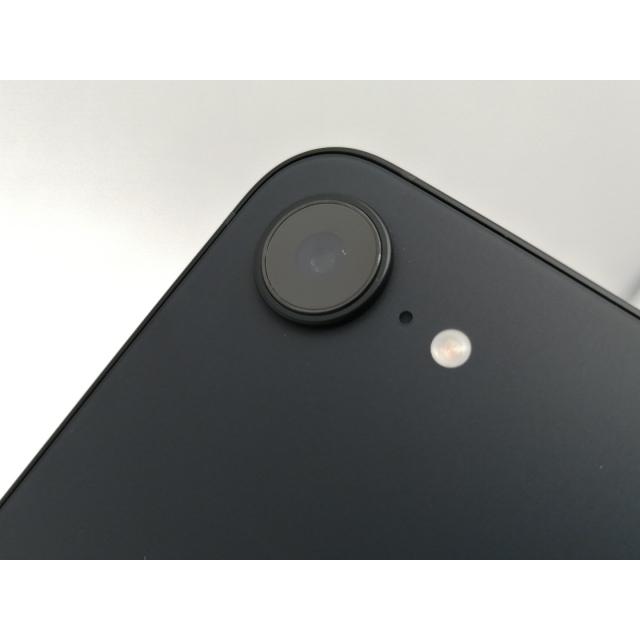 【中古】Apple 国内版 【SIMフリー】 iPhone 16e 128GB ブラック MD1Q4J/A【新宿東口】保証期間１ヶ月【ランクA】の画像