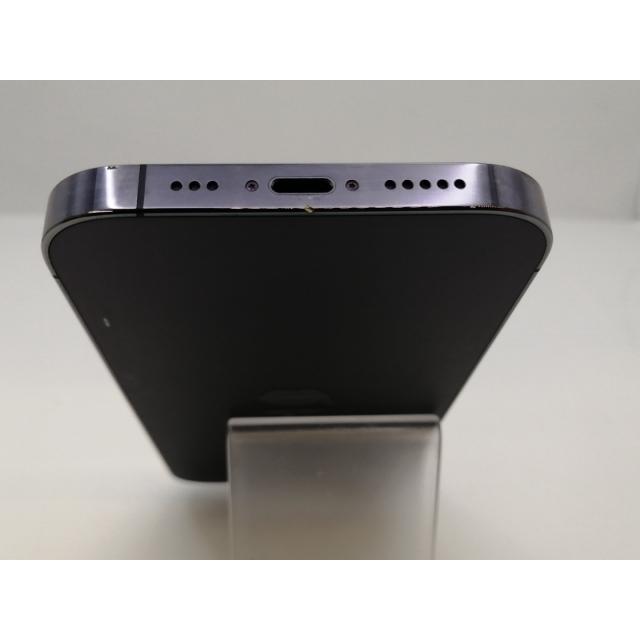 【中古】Apple 国内版 【SIMフリー】 iPhone 14 Pro 256GB ディープパープル MQ1E3J/A【新宿東口】保証期間１ヶ月【ランクB】の画像