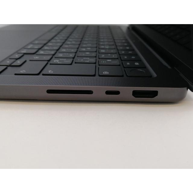 中古】Apple MacBook Pro 14インチ M5 Max(CPU:18C/GPU:32C) 36GB/2TB