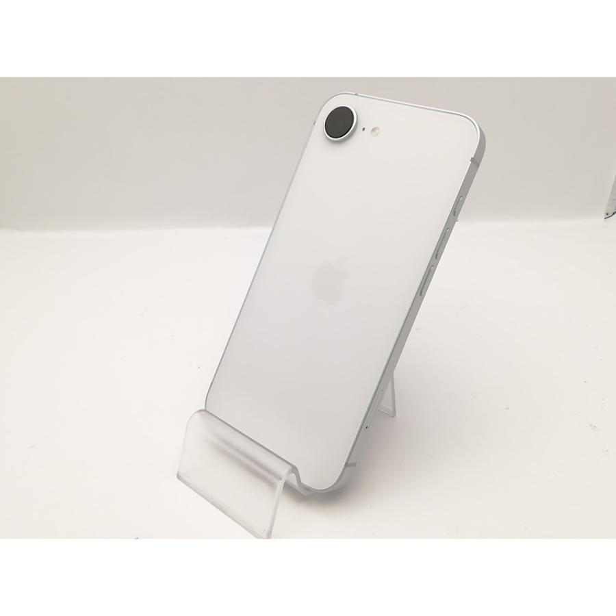 中古】Apple docomo 【SIMフリー】iPhone 16e 128GB ホワイト MD1R4J/A