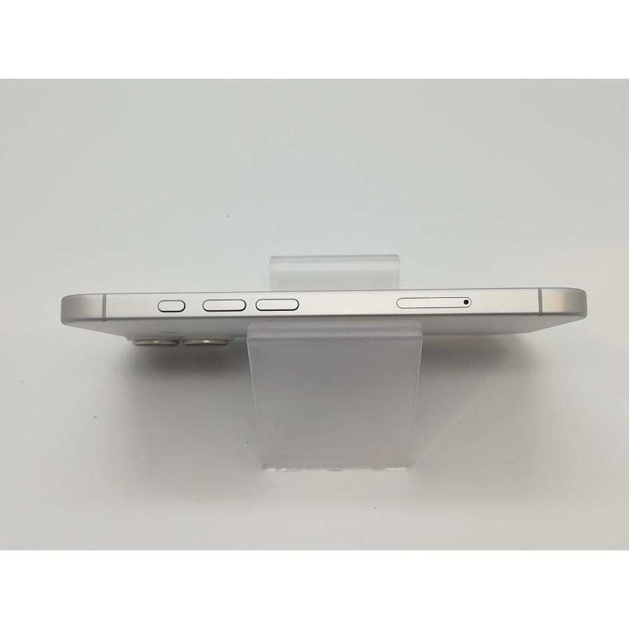 【中古】Apple docomo 【SIMフリー】 iPhone 16 128GB ホワイト MYDR3J/A【府中ル・シーニュ】保証期間１ヶ月【ランクA】の画像